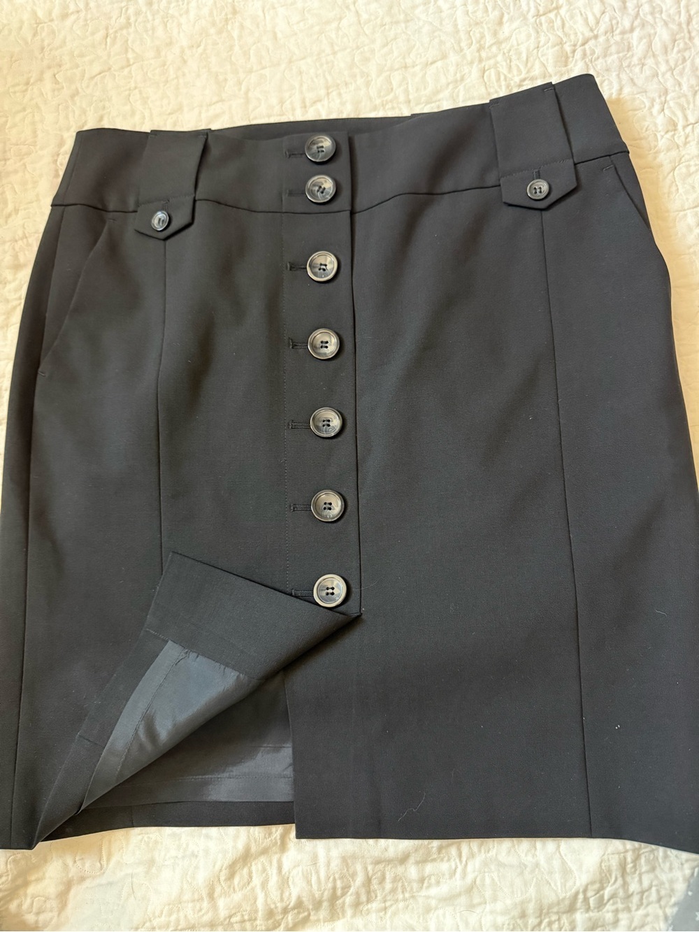 Ann Taylor Petite 8- Classic Black Button-Front Pencil Skirt - Elegant Workwear - Picture 4 of 6